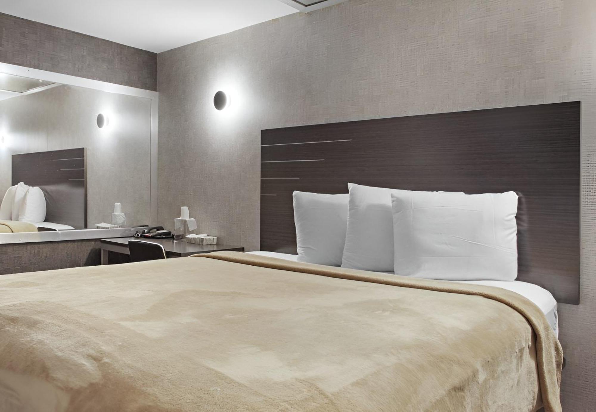 Hotel Opus Bronx Near Bay Plaza Mall New York Buitenkant foto